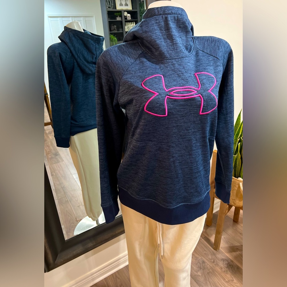 Under Armour pullover - Picture 1 of 5